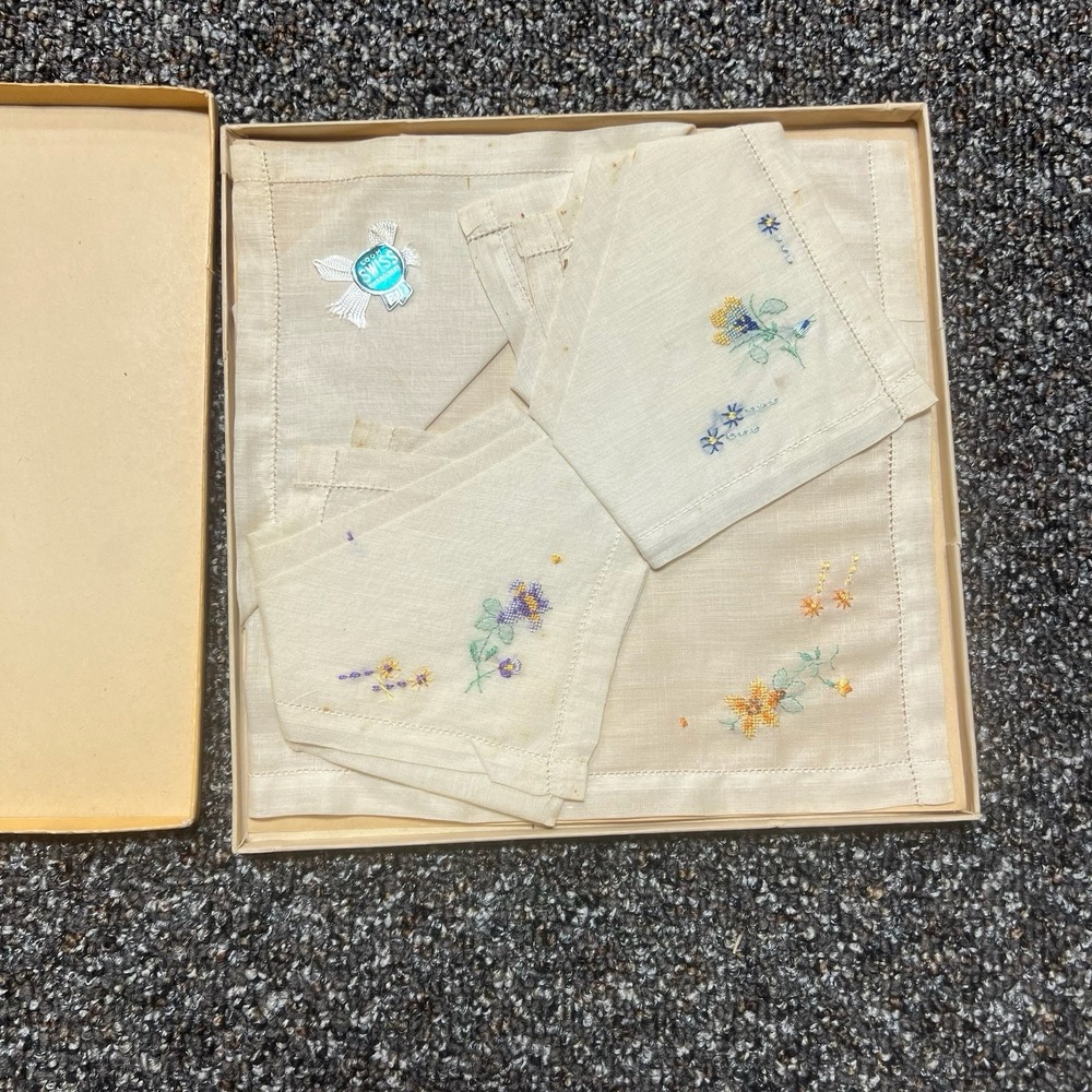 1950s Hankerchief Patterned Tan Rare Floral Deadstock NOS